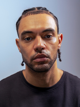 Photo de catalogue de Edouard Chny
