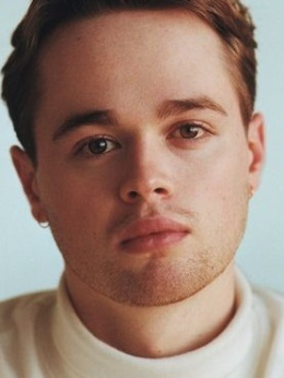 Photo de catalogue de Noah Parker